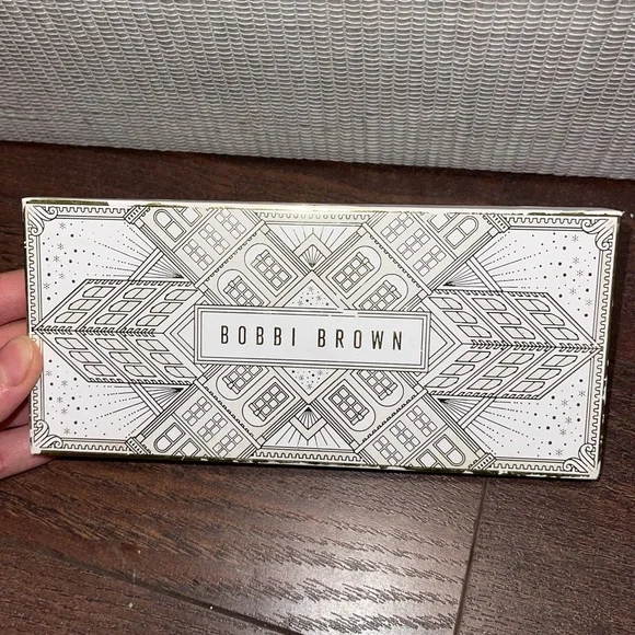 Bobbi Brown Golden Illusion Eye Shadow Palette - Picture 6 of 6